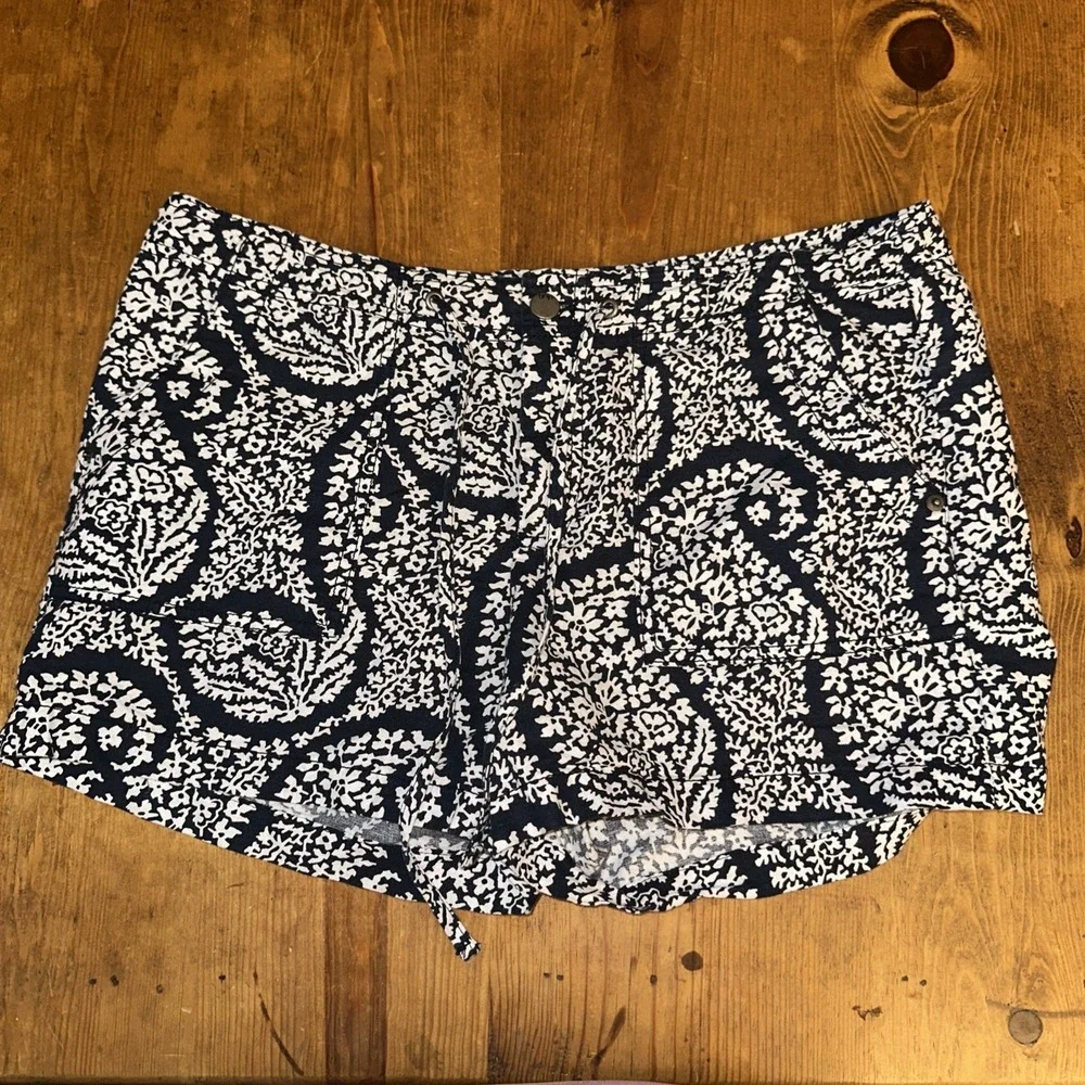 Gap Linen Blend Black with White Floral Shorts Tie Waist sz 10